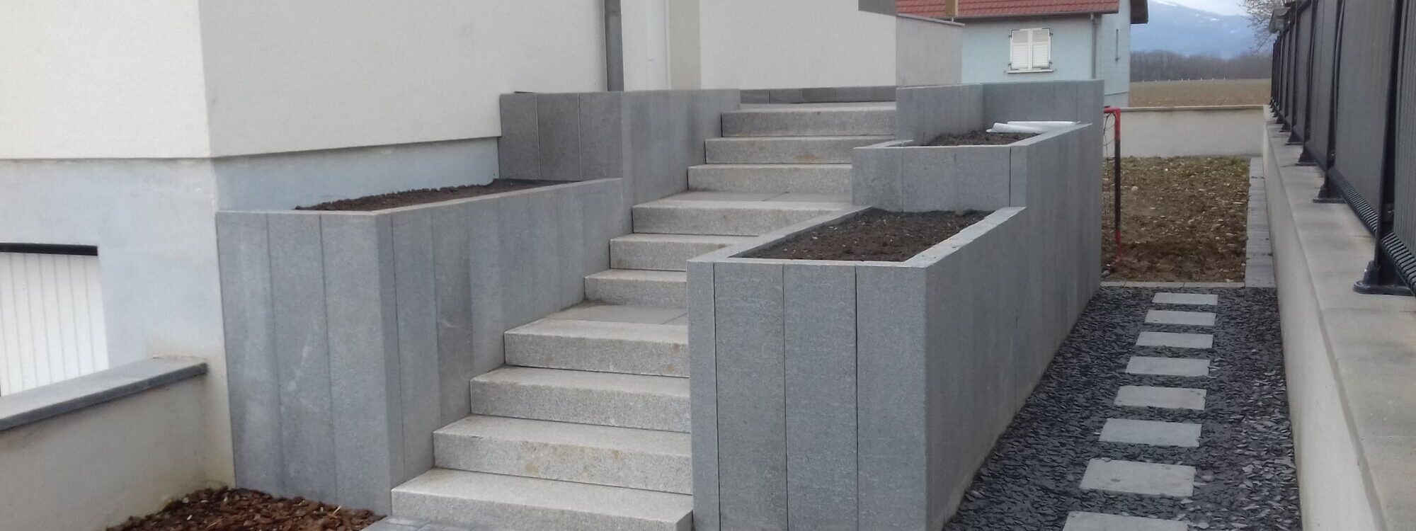 Palissade, terrassement ou mur de soutènement : quelles solutions pour sécuriser et embellir votre extérieur ? Wittenheim